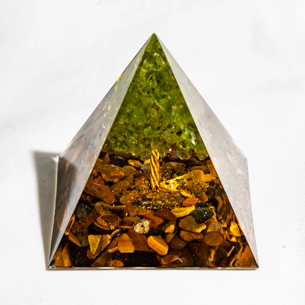 Natural Crystal Energy Generator Pyramid Peridot Amethyst Reiki Healing Chakra Resin Pyramid Egyptian Decor Room Decoration 1pc