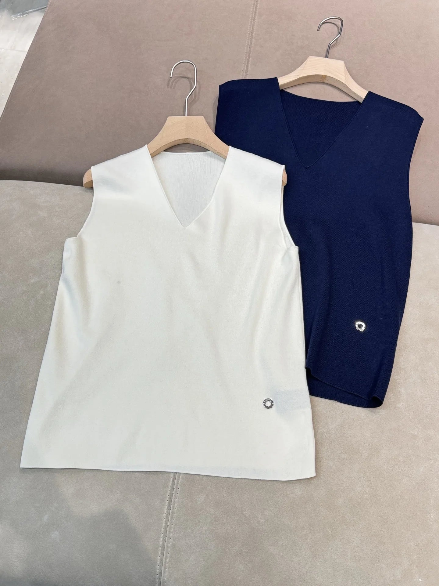 2025 Spring/Summer New Silk Cotton Blended V-neck Fashion Vest Top Casual All-match Straight Wide-leg Pants suit Badiee Stylez