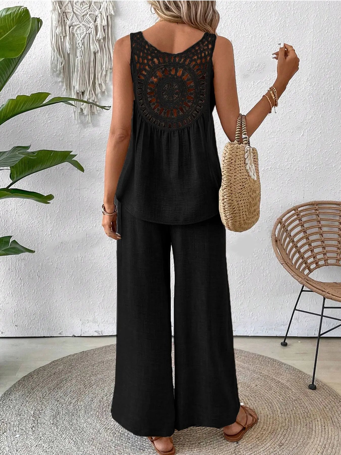 Hollow Out 2 Piece Sets Women Lace Sleeveless Top Wide Leg Pants Set Solid Color New Matching Sets 2 Piece Sets Women New 2024