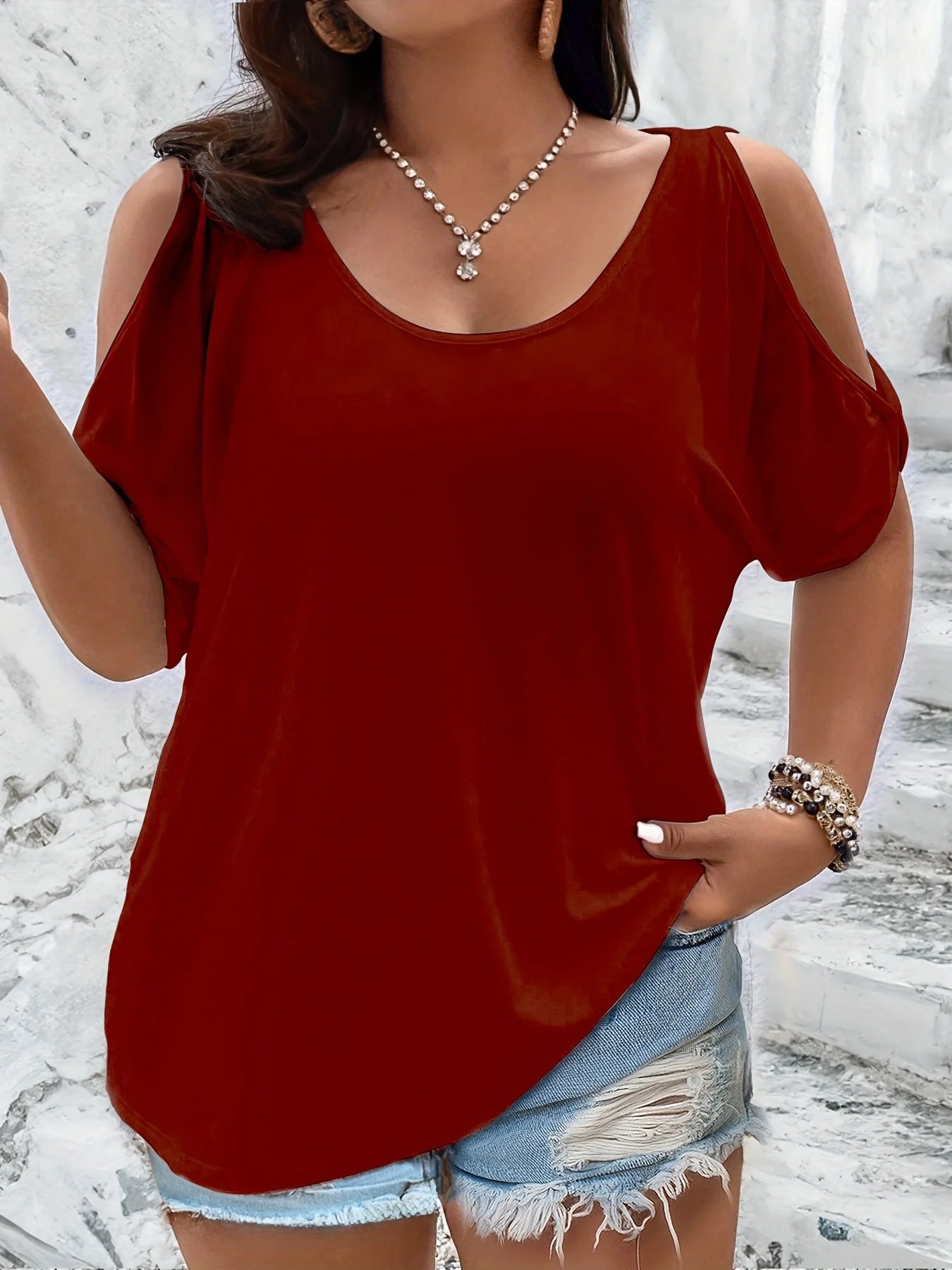 Plus Size Cold Shoulder T-Shirt for Women Casual Loose Fit Summer Top with Trendy Cutouts MI094-Hong