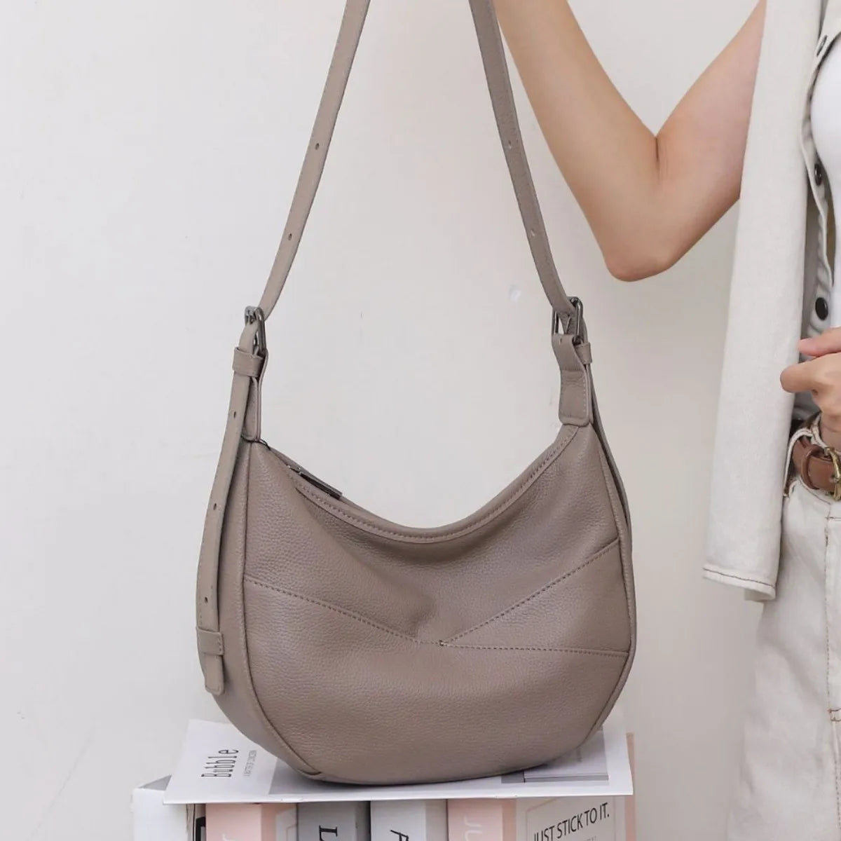 2025 Top-Grain Leather Crossbody Bag for Women Spacious Convertible Shoulder Purse, Commuter Organizer Fits Laptop