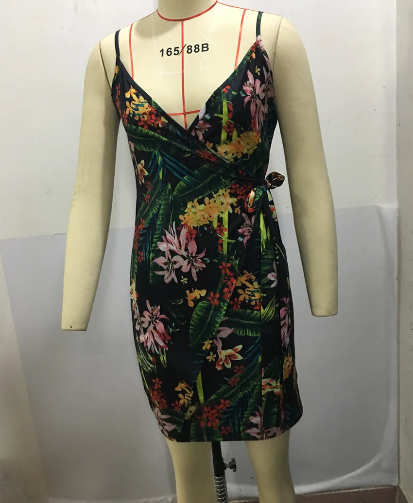 Women's Sexy V-Neck Spaghetti Strap Bodycon Dress, Slim Fit Party Dress with Waist Belt, Summer Cocktail Dress