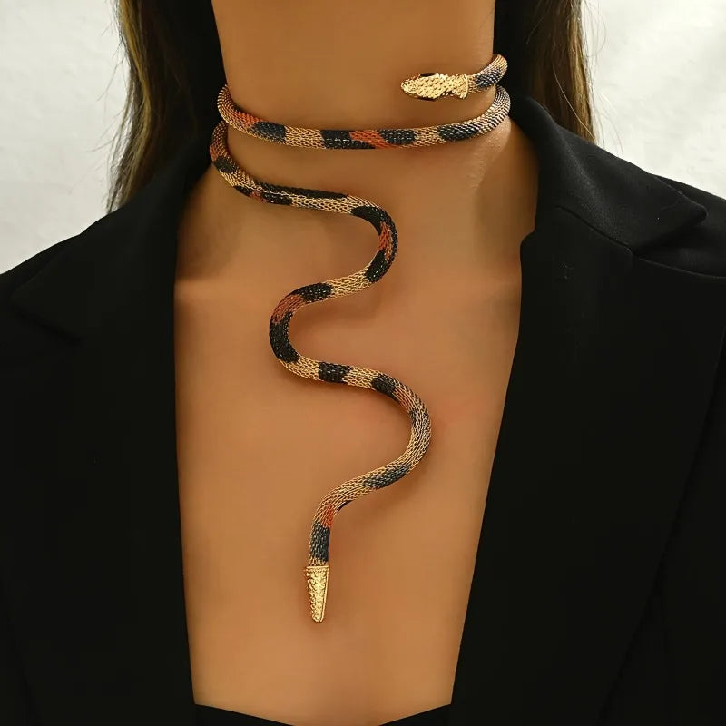 Snake Creative Jewelry Personalized Hot Iron Flexible Twisted Jewelry Bendable Snake Head Pendants Girl Women's Necklace Badiee Stylez
