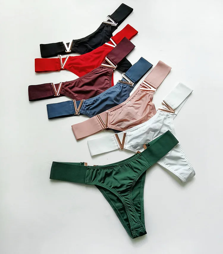 Europe and the United States sexy V-shaped metal thong sports hip lift low waist high fork T pants women thong lingerie cute