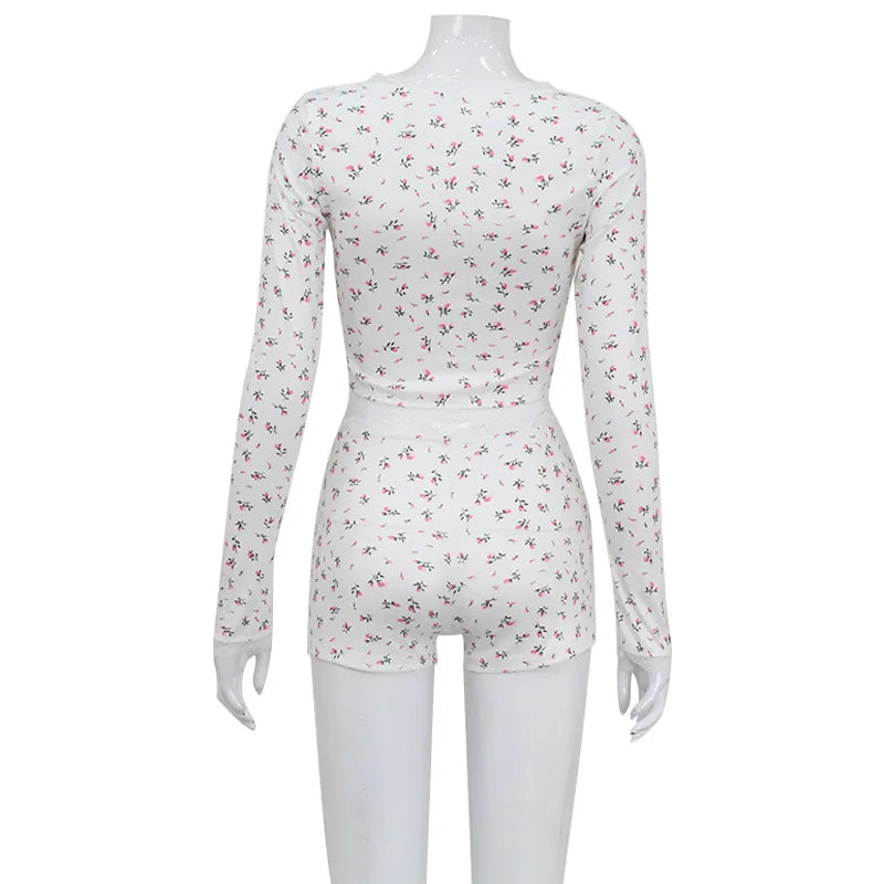 Floral print set, low cut round neck, tight fitting long sleeved top, shorts, European and American home clothes