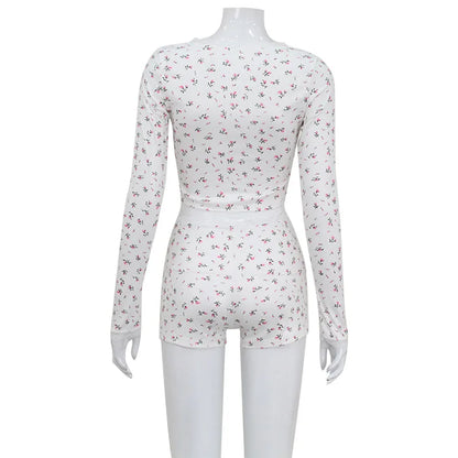 Floral print set, low cut round neck, tight fitting long sleeved top, shorts, European and American home clothes