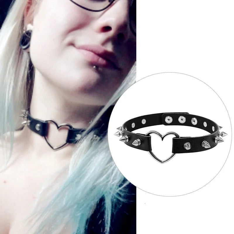 Sexy Trendy Vintage Charm Round Gothic Collar Necklaces Jewelry Gift Gothic Leather Heart Harajuku Women Punk Choker Necklace Heart Rivets 40cm adjustable