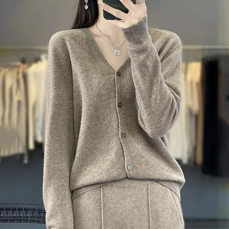 100 Merino Wool Knitted V-neck Sweater Women's Top Loose Korean Version Fashionable Versatile Autumn And Winter Cashmere Sweater WQ015 tuo