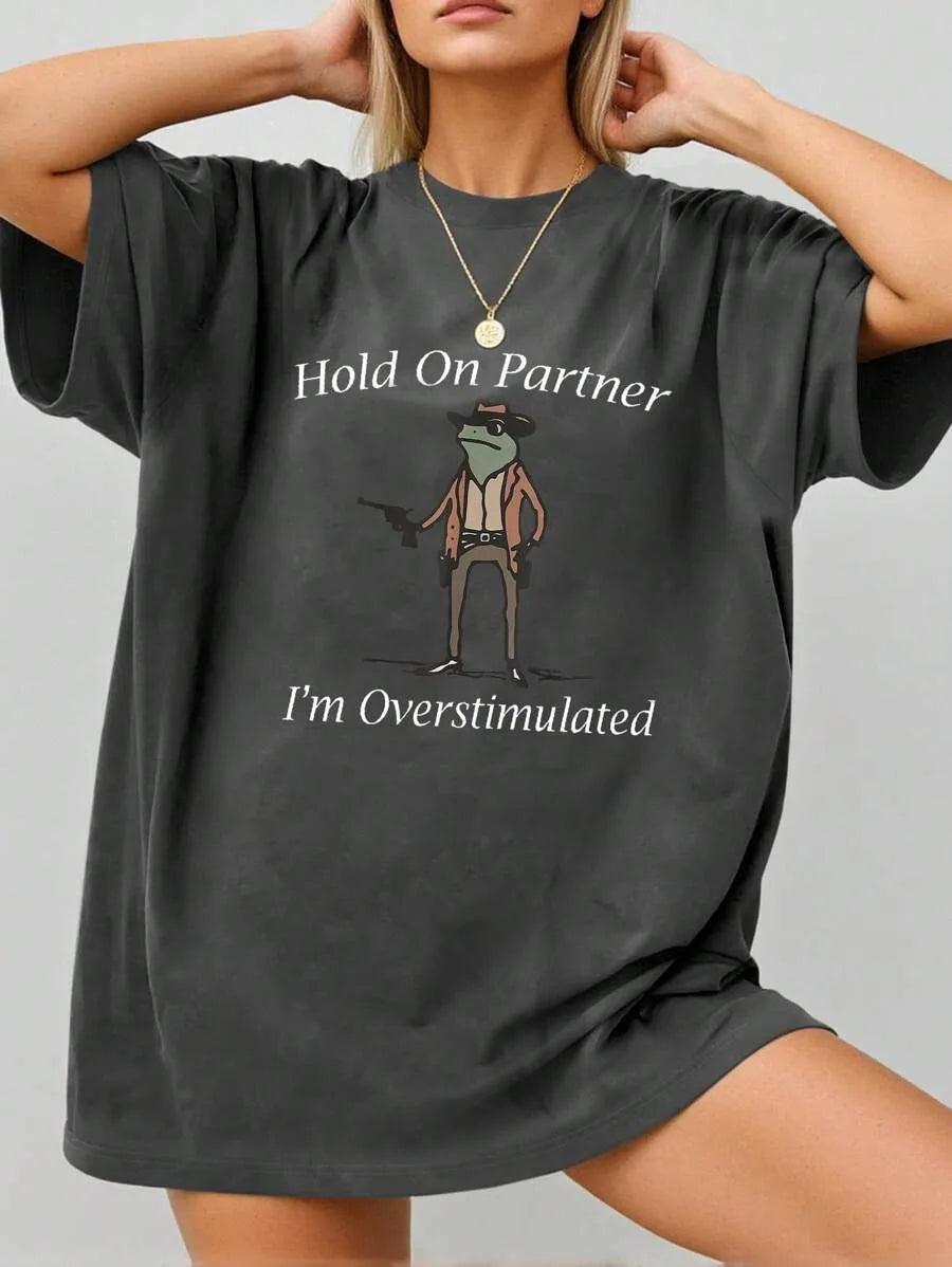 Plus - Size Women's Loose - Fit Gray T - Shirt with Gun - Wielding Frog Print & Catchy Text dark grey