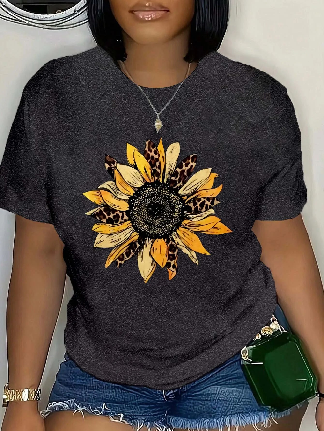 Plus Size Leopard Sunflower Graphic Tee Fashion Forward Plus Size Top With Unique Floral Leopard Print For Chic Summer Vibes GRAY