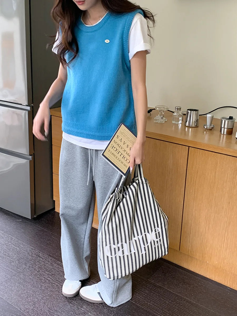 New relaxed and curved cut sports and casual wide leg pants for early autumn Badiee Stylez