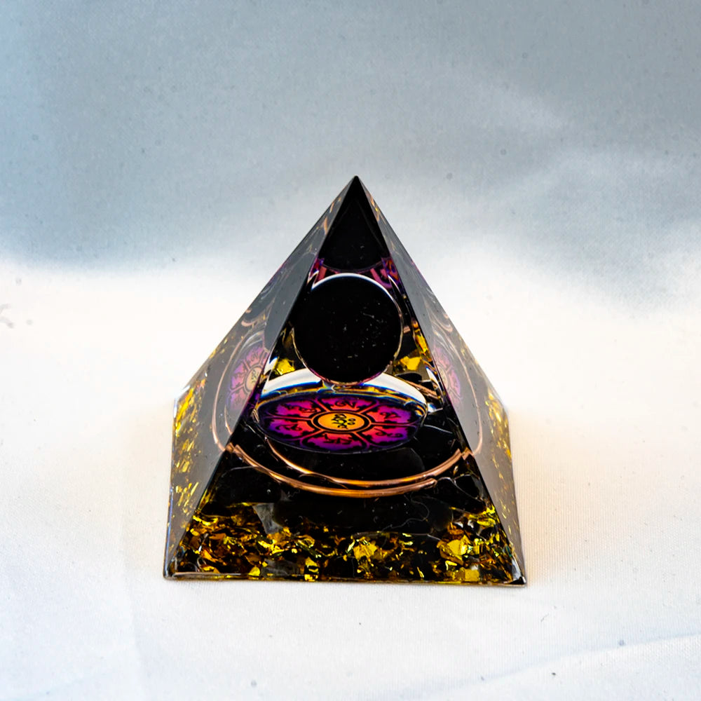 Natural Crystal Energy Generator Pyramid Peridot Amethyst Reiki Healing Chakra Resin Pyramid Egyptian Decor Room Decoration 1pc