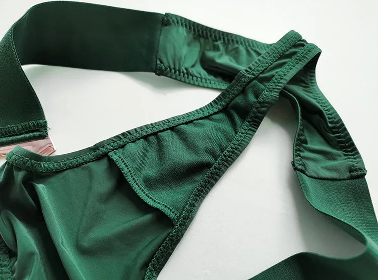 Europe and the United States sexy V-shaped metal thong sports hip lift low waist high fork T pants women thong lingerie cute