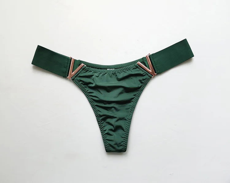 Europe and the United States sexy V-shaped metal thong sports hip lift low waist high fork T pants women thong lingerie cute