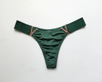 Europe and the United States sexy V-shaped metal thong sports hip lift low waist high fork T pants women thong lingerie cute