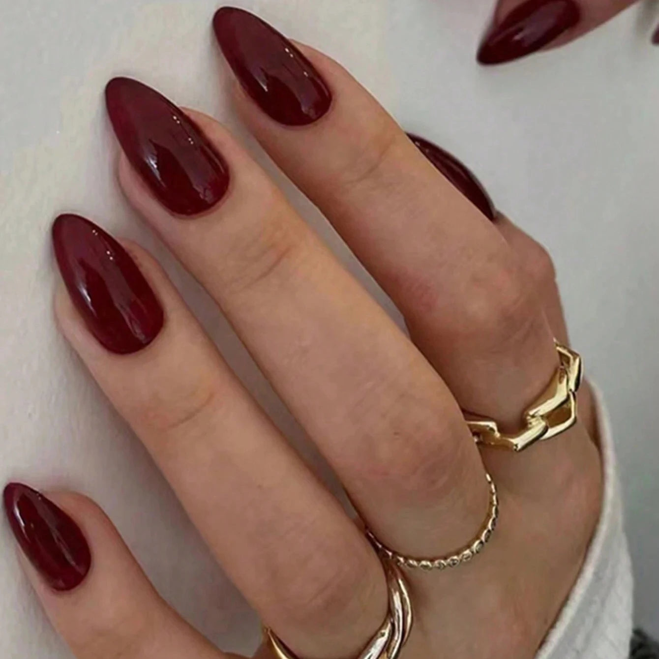 ARTAUG 24PCS Press On Nails Short Almond Wine Red High Saturation Fake Press On Nails  Korean Press On Nails Valentine'S Day Badiee Stylez