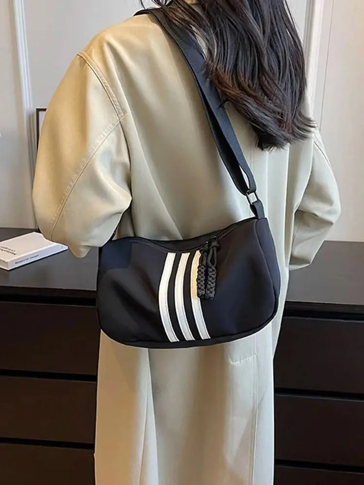 Fashion Crossbody Bag for Women Purse Oxford Tote Bag Fashion Chain Aesthetic Handbags Travel Bags Black