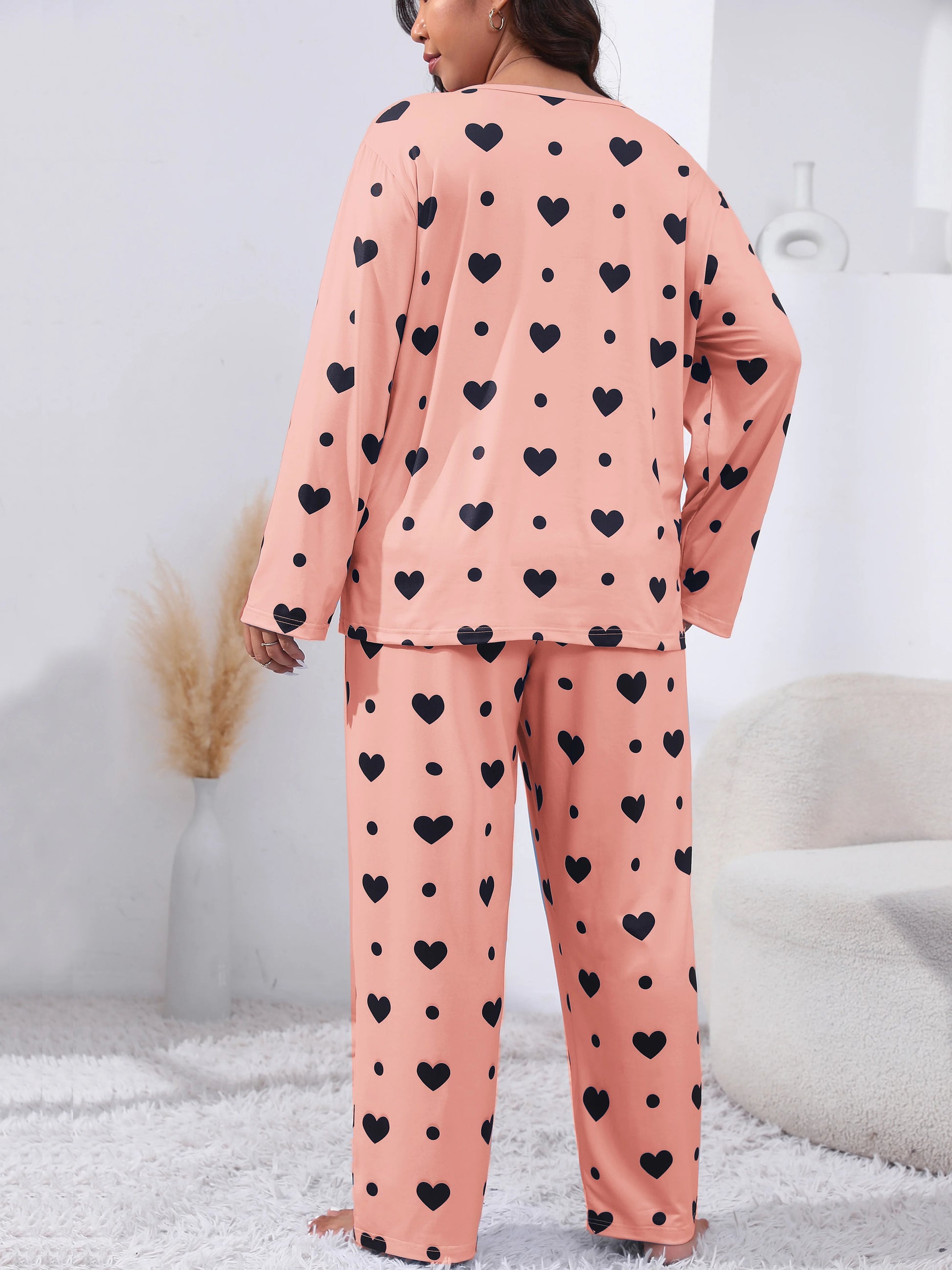 Plus Size Women's Heart Print Long Sleeve T-Shirt And Pants With Elastic 2pc Pajama Set,Women Round Neck Top and Trouser Pajama