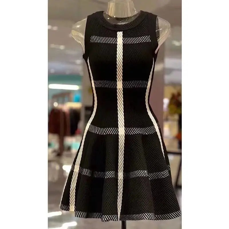 2025 Korean Fashion Color Clash Sleeveless Cotton Mini A line Knit Dress for Women Trendy Summer Outfit