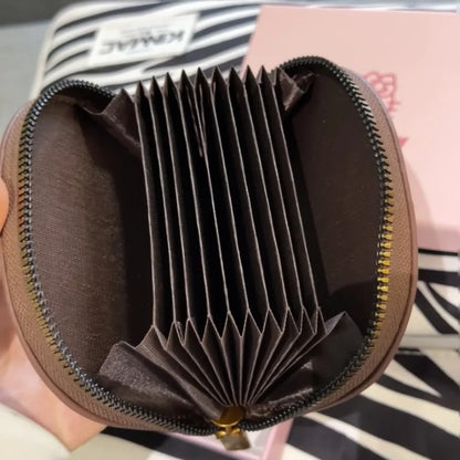 Kawaii Cartoon HELLO KITTY Retro Card Bag Girls Fashion Zipper ID Bag Storage Bag Lightweight Carrying Mini Wallet Women Gifts