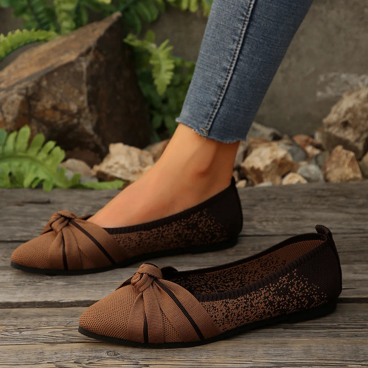 2025 Spring Autumn Pointed Bow Flat Shoes Women's Fashion Lightweight Comfortable Casual Shoes Large Size Women Loafers