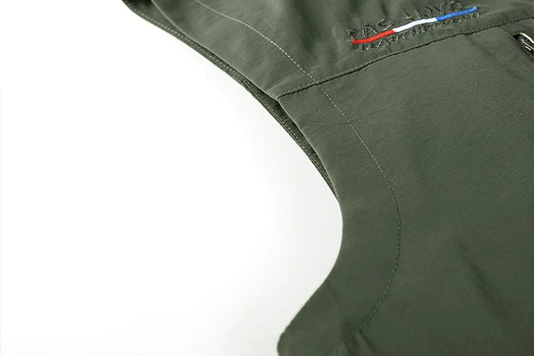 Men's Summer vest 2024 Thin Style Multi Pocket Waterproof Durable Large Size Casual Outdoor Travel Vest Men's Sleeveless Jacket