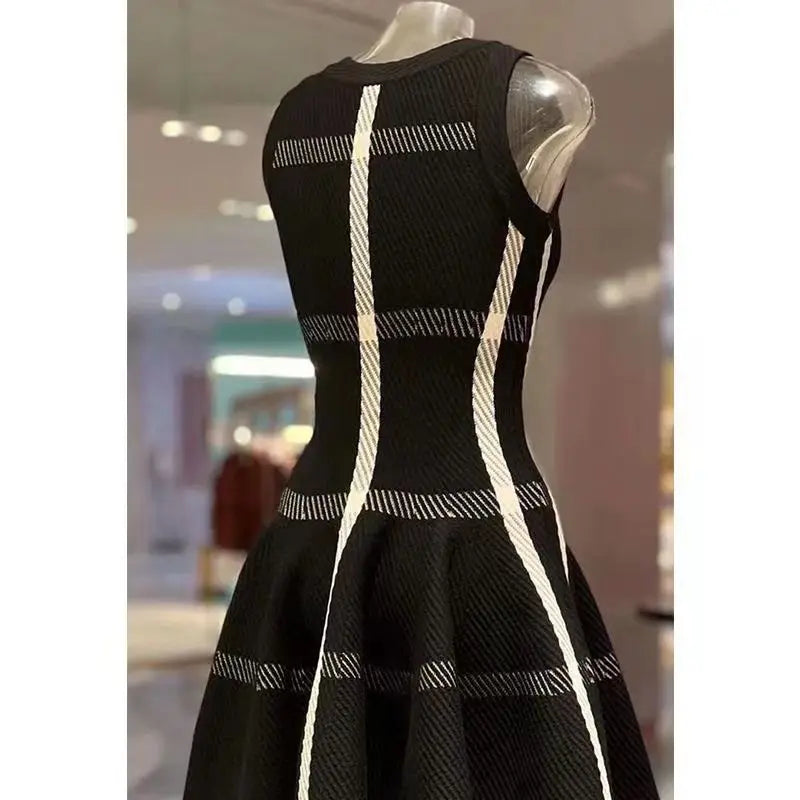 2025 Korean Fashion Color Clash Sleeveless Cotton Mini A line Knit Dress for Women Trendy Summer Outfit