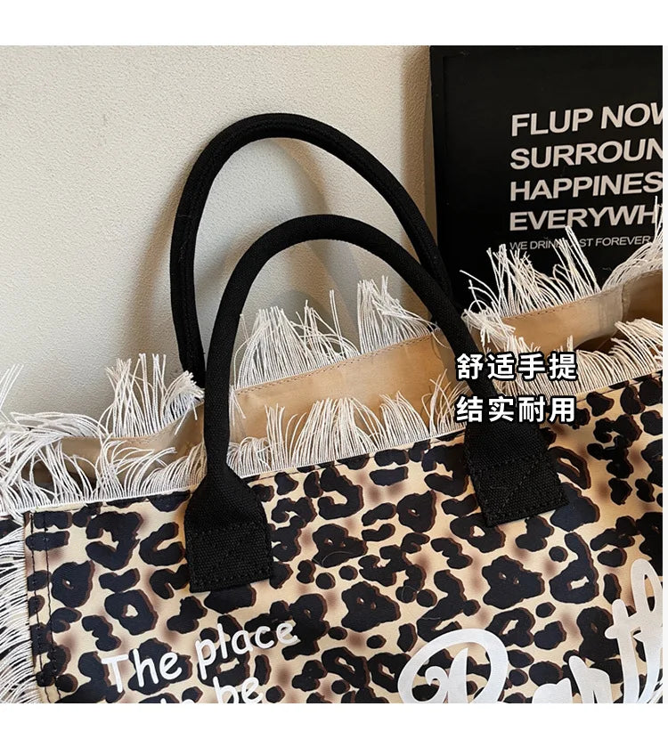 European and American Letters Tassel Canvas Bag Arge Capacity Handbags Travel Women Beach Tote Bag Fashion Casual Shopping Bags