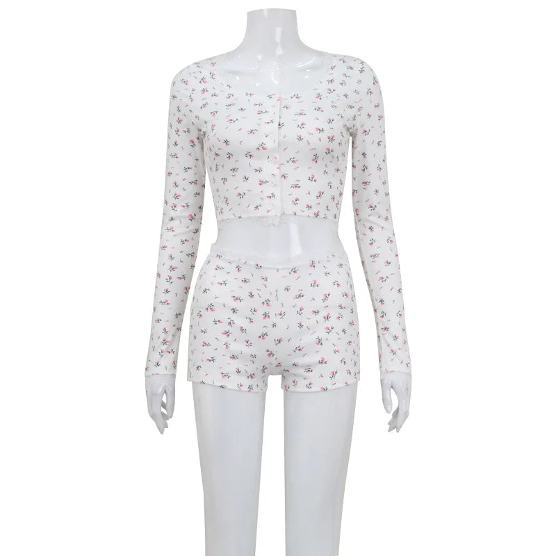 Floral print set, low cut round neck, tight fitting long sleeved top, shorts, European and American home clothes