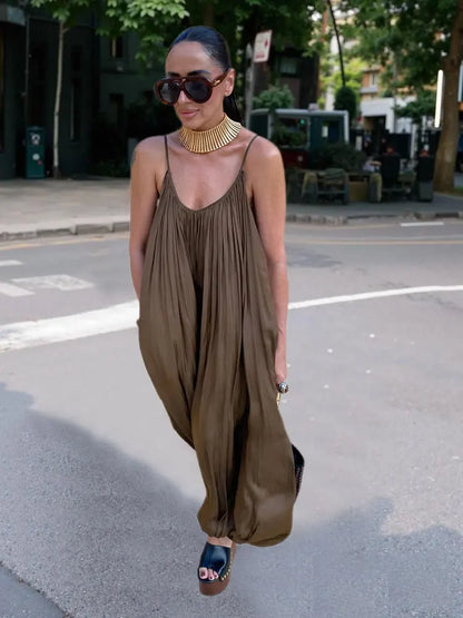 Fashion Solid Pleated Jumpsuit Women Chic Sleeveless U Neck Backless Loose Vacation Pants Set 2025 Summer Holiday Street Outfit