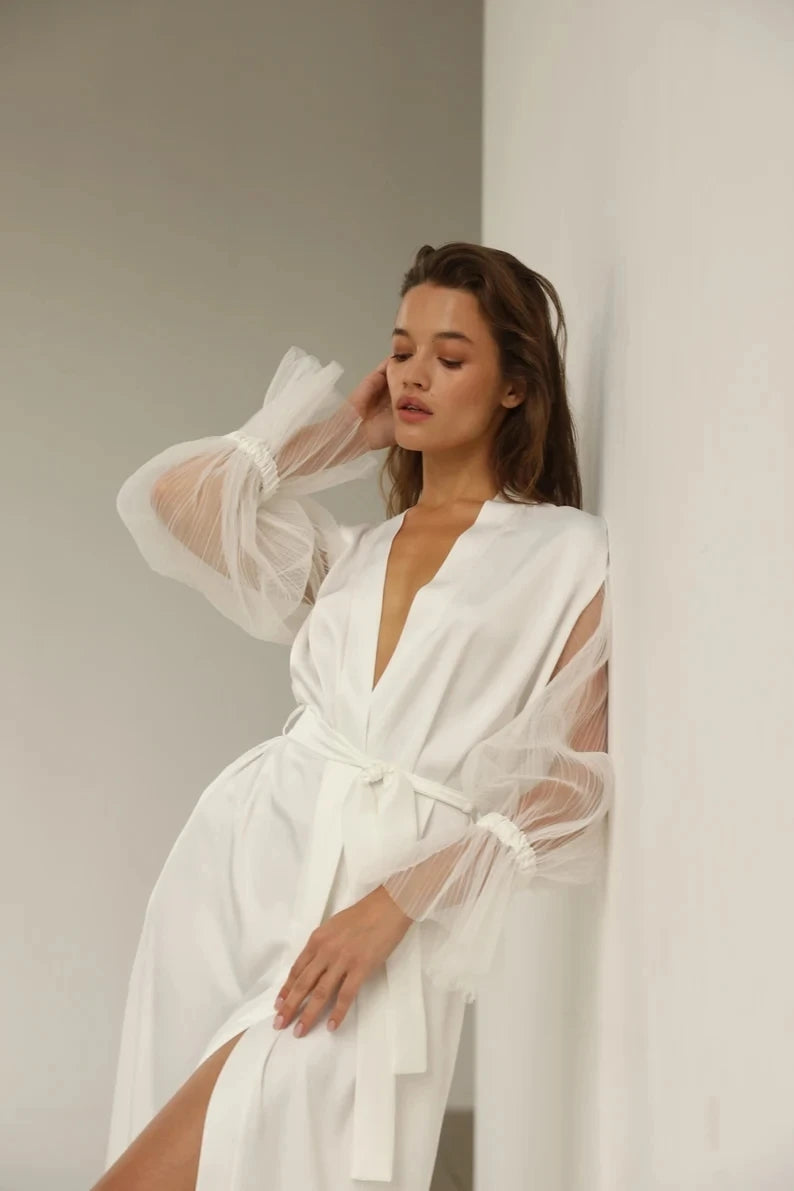White Bridal Silk Gown With Wide Sleeves Robe Satin Boudoir Wedding Dress Floor-Length Robe Women's Gown Satin Silk Party Dress