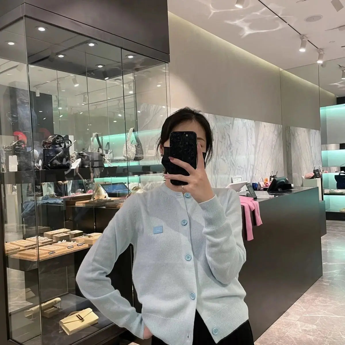 2024 Autumn New Thin Long-sleeved Slim Fit Cardigan Sweater for Women Fashionable High-end Knitted Candy Colored Top for Women