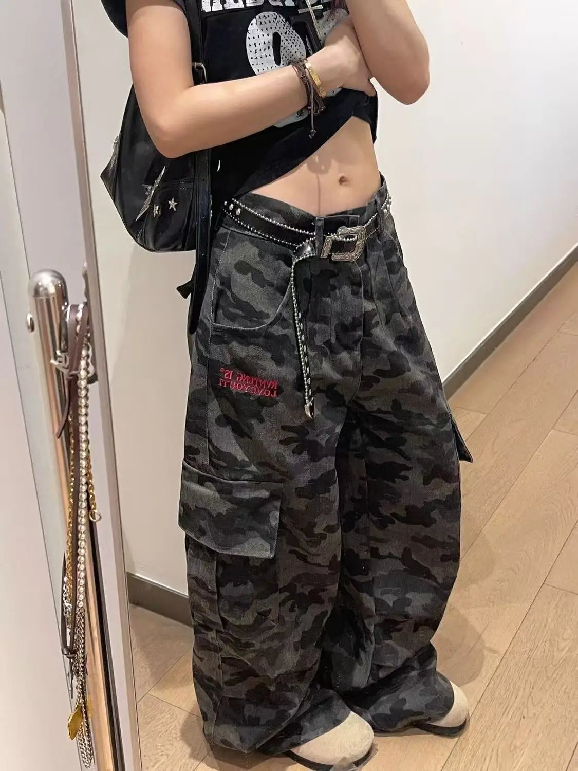 Y2K fashion retro cartoon embroidered women wide-leg jeans casual Harajuku loose pants street personality high-waisted jeans