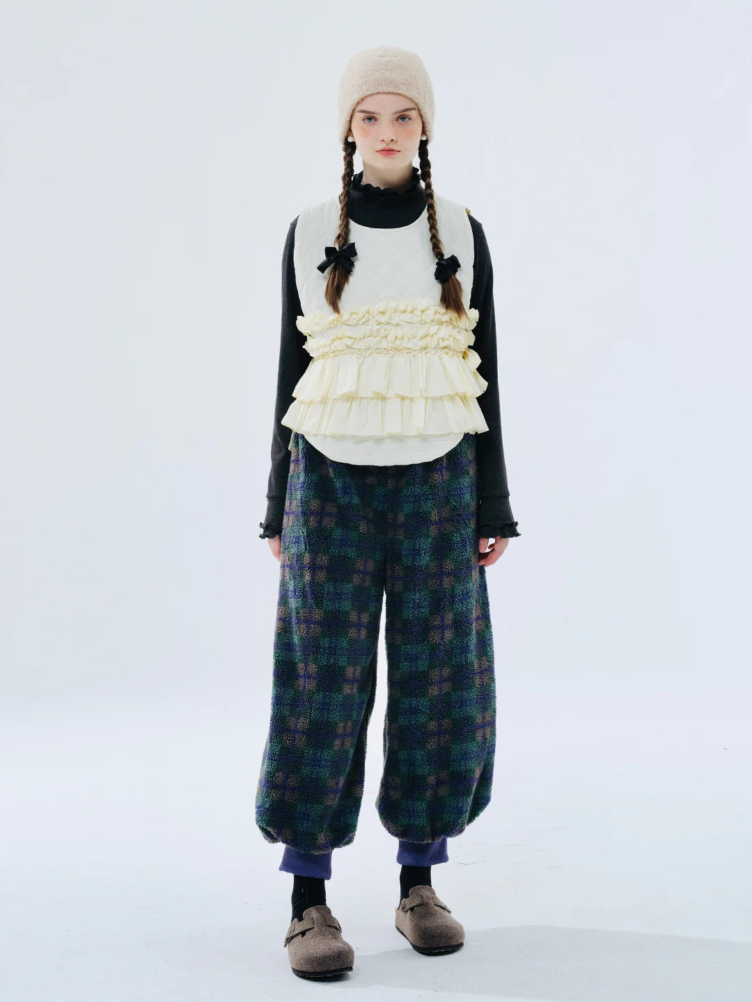 imakokoni2023 autumn and winter original green plaid lamb wool shrink pants 234408 Badiee Stylez