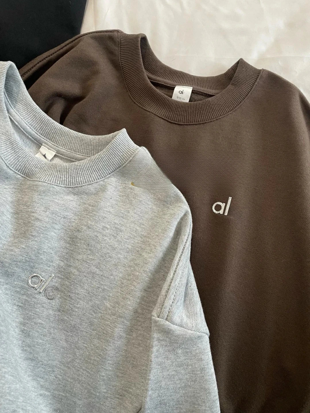 Fashion Trends Solid Long Sleeves Top Spring Black Red Round Neck Sweatshirts Simple Classic Letter Loose Casual Sports Top