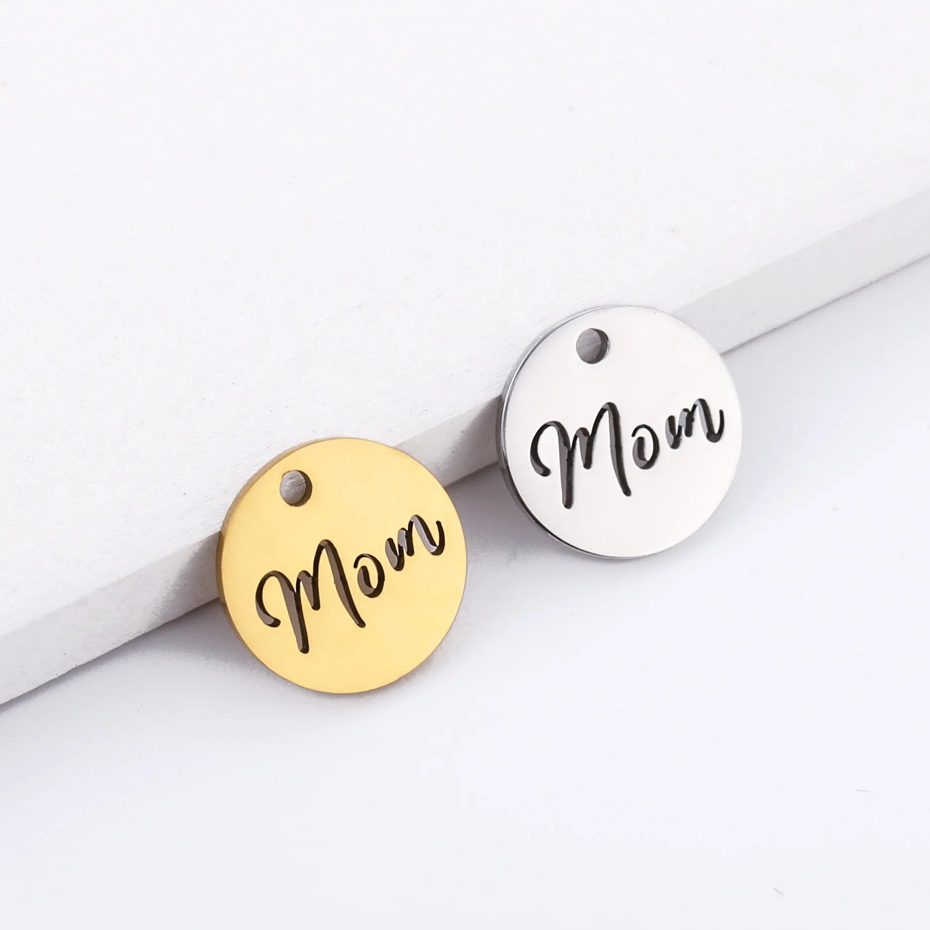 5pcs/Lot Making Mother's Day Unique Gift Pendants Stainless Steel Hollow Mom Letter Charms For Necklace Bracelet Accessories DIY