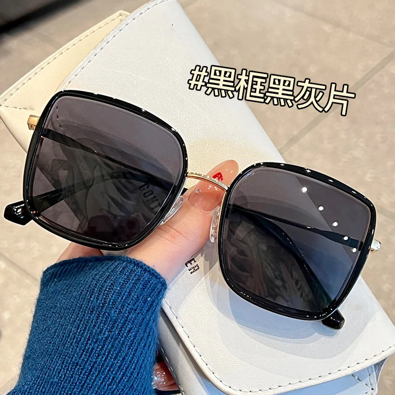 Fashion Square Sunglasses Women New Retro Decoration Glasses Men Leopard Blue Sun Glasses Gradient Shades UV400 Eyewear B 1PC