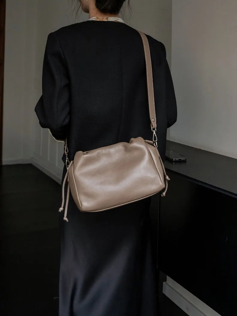 Ladies' New Premium Full-Grain Wrinkled Leather Crossbody Bag - Women's Chic Shoulder Commuter Bag with Organizer Pockets