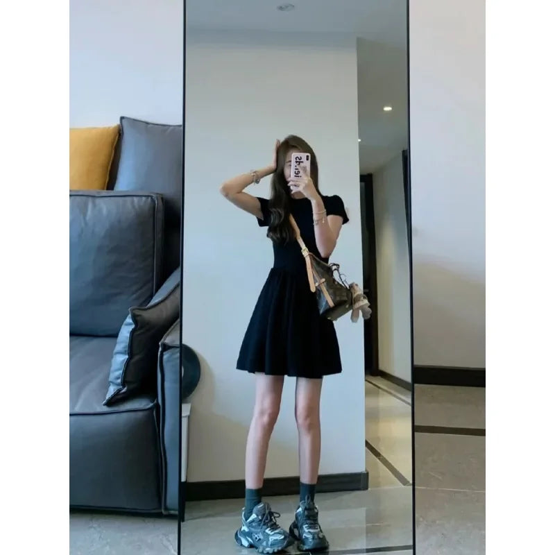 Audrey Hepburn Inspired Chic Short Sleeve Dress 2025 Summer Petite Slimming Fit Sweet-Sexy Vibe Casual Elegant Women's Fashion Badiee Stylez