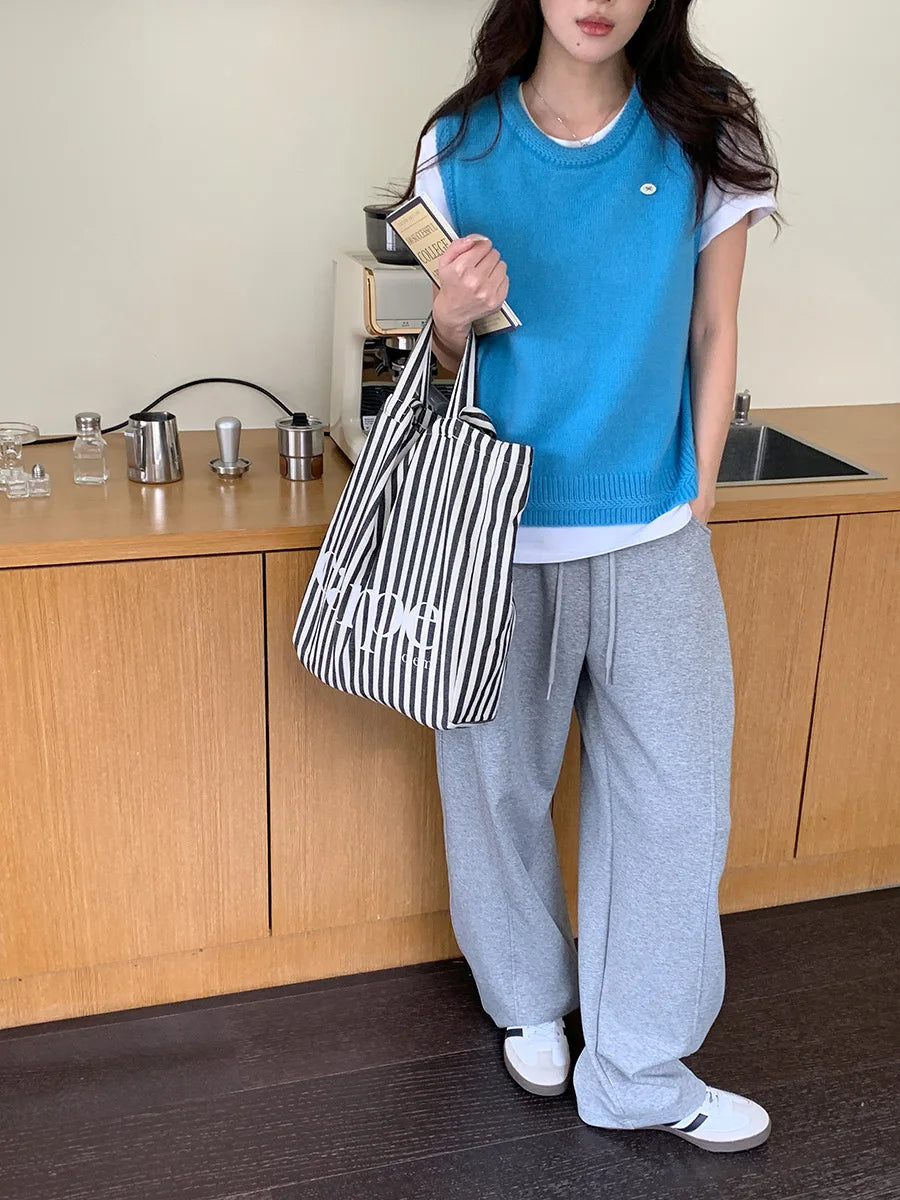 New relaxed and curved cut sports and casual wide leg pants for early autumn Badiee Stylez