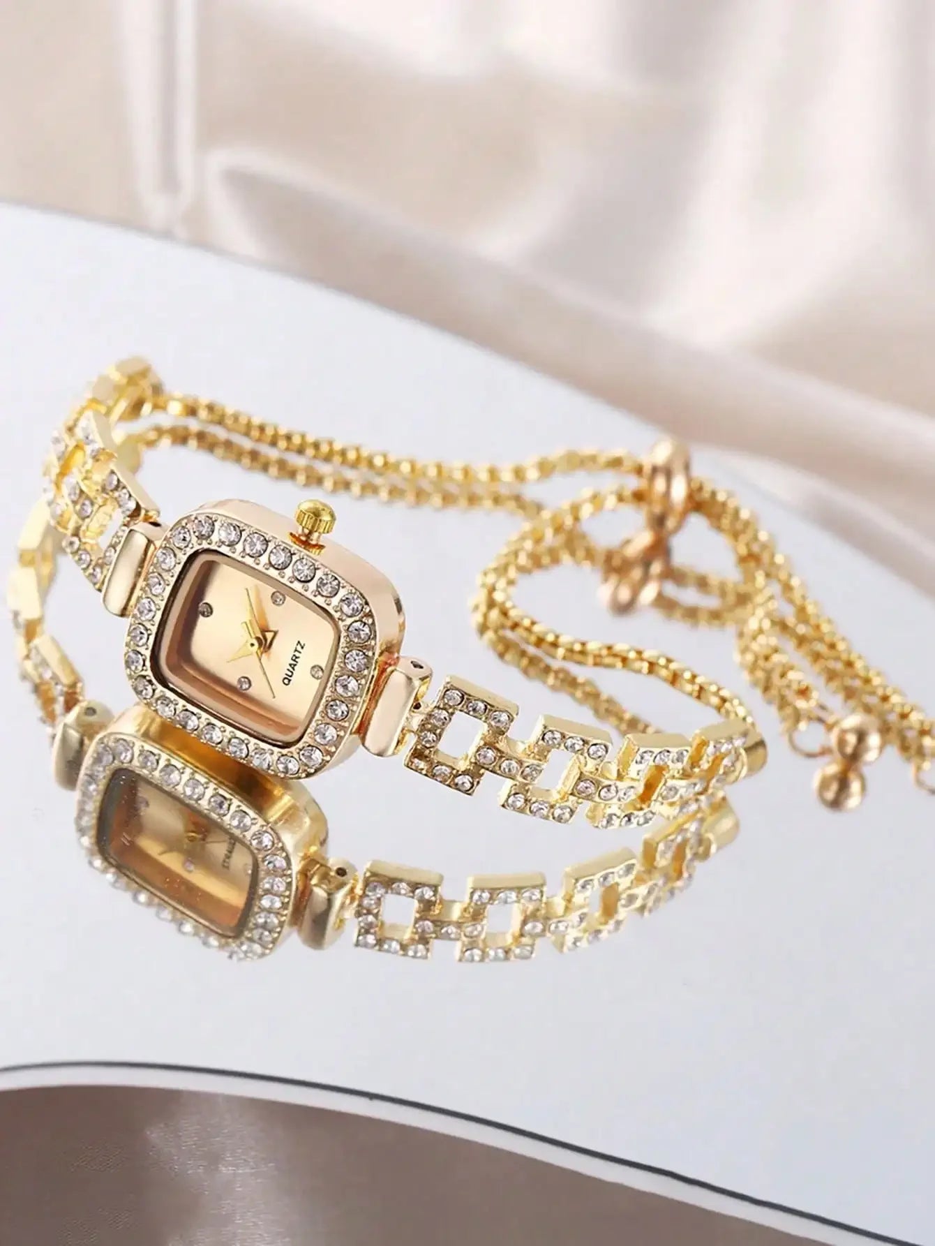 Fashion Square Women's Watches Brand Ladies Quartz Wristwatch Classic Silver Simple Femme Steel Band relogio feminino Gift