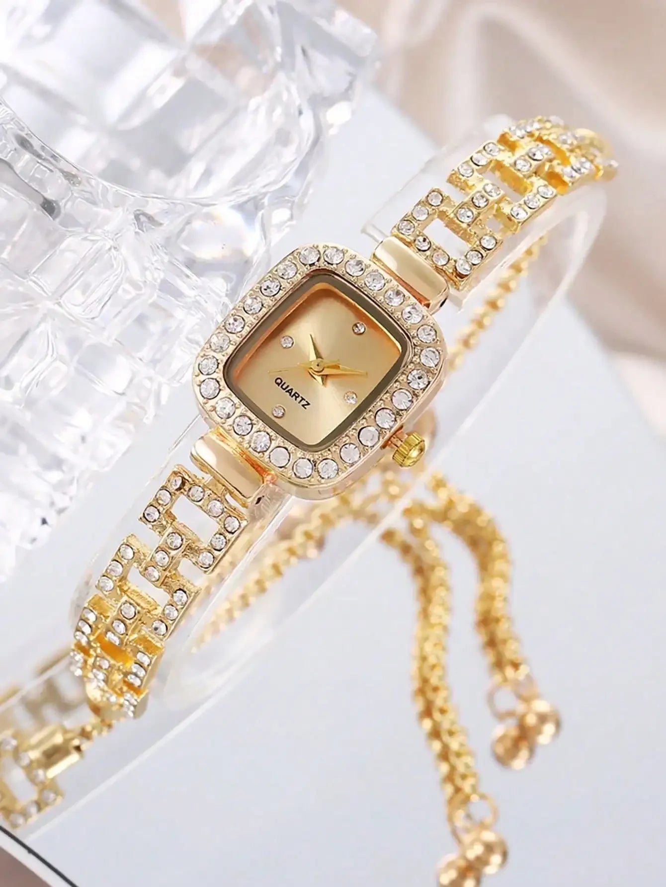 Fashion Square Women's Watches Brand Ladies Quartz Wristwatch Classic Silver Simple Femme Steel Band relogio feminino Gift