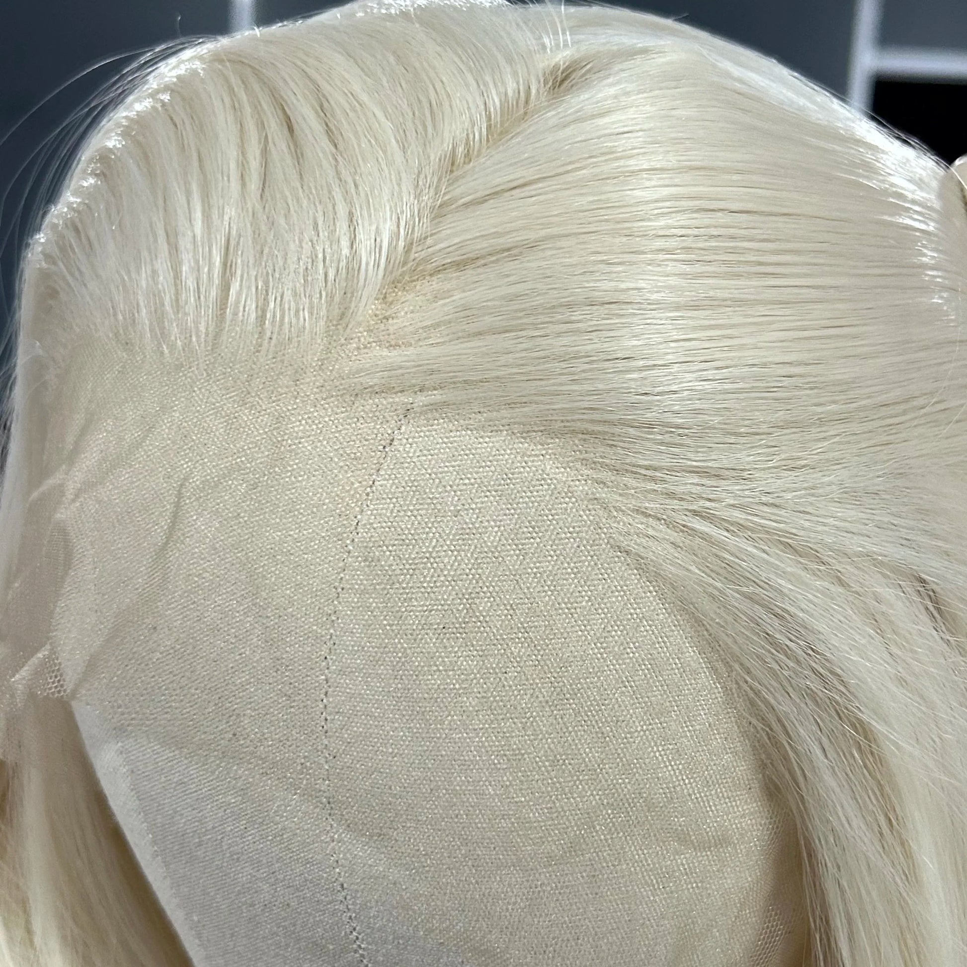 Platinum Blonde Long Wavy Synthetic Wig Free Part Loose Wave Natural Curly 13X4 Lace Front Wigs for Women Daily Party Cosplay Badiee Stylez