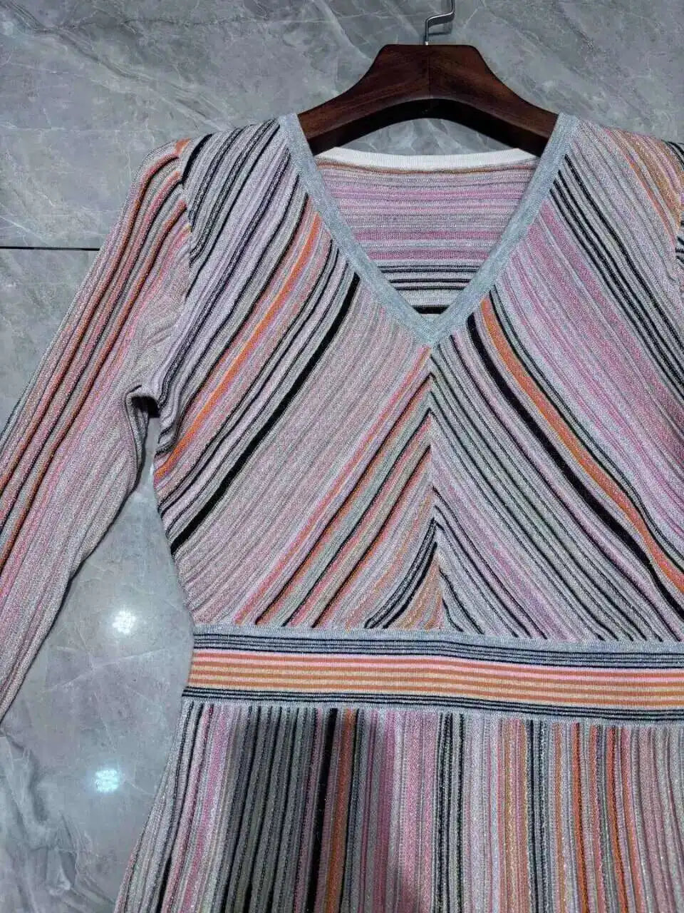 QMQA Fashion Women's Gradient Stripes Design Dresses V Neck High Waist Long Sleeve Elegant Party Dress Female Spring New 1A116 Badiee Stylez