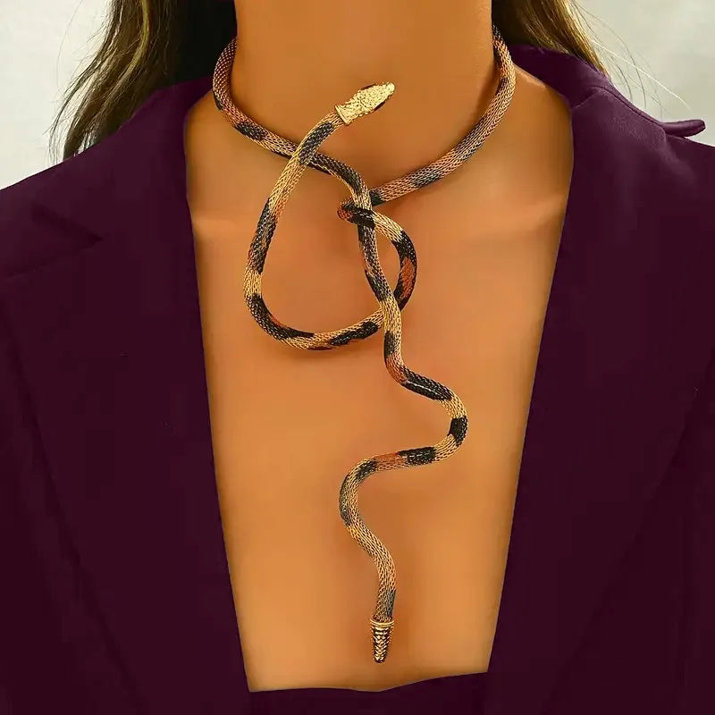 Snake Creative Jewelry Personalized Hot Iron Flexible Twisted Jewelry Bendable Snake Head Pendants Girl Women's Necklace Badiee Stylez