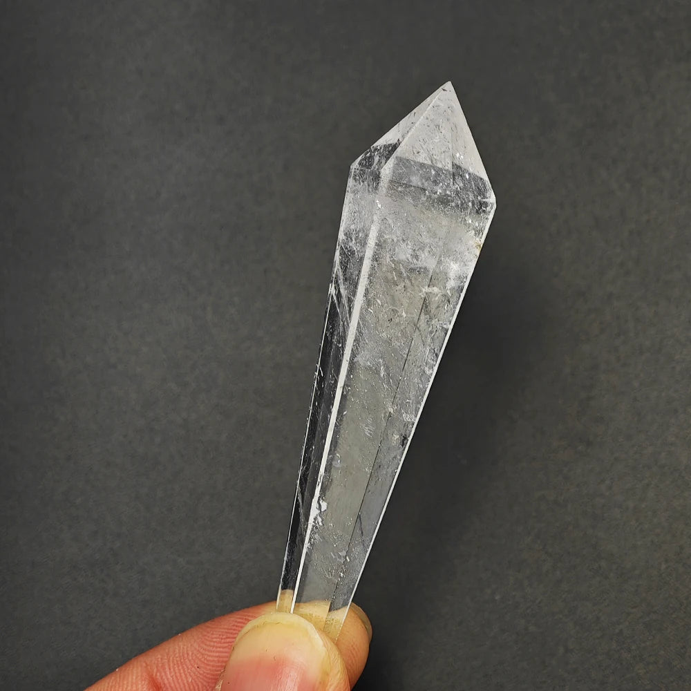 Natural Red Glue Flower Wand White Crystal Tower Home Decoration Rock Quartz Wand Single Point Polished Obelisk Healing Gift White Crystal hieght 5-7cm 1pc