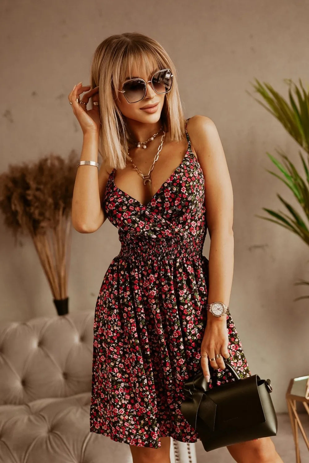 Summer Fashion Floral Print Spaghetti Strap Dresses Women Sexy V-neck Chic Vacation Style Midi Dress Temperament Ladies Vestidos