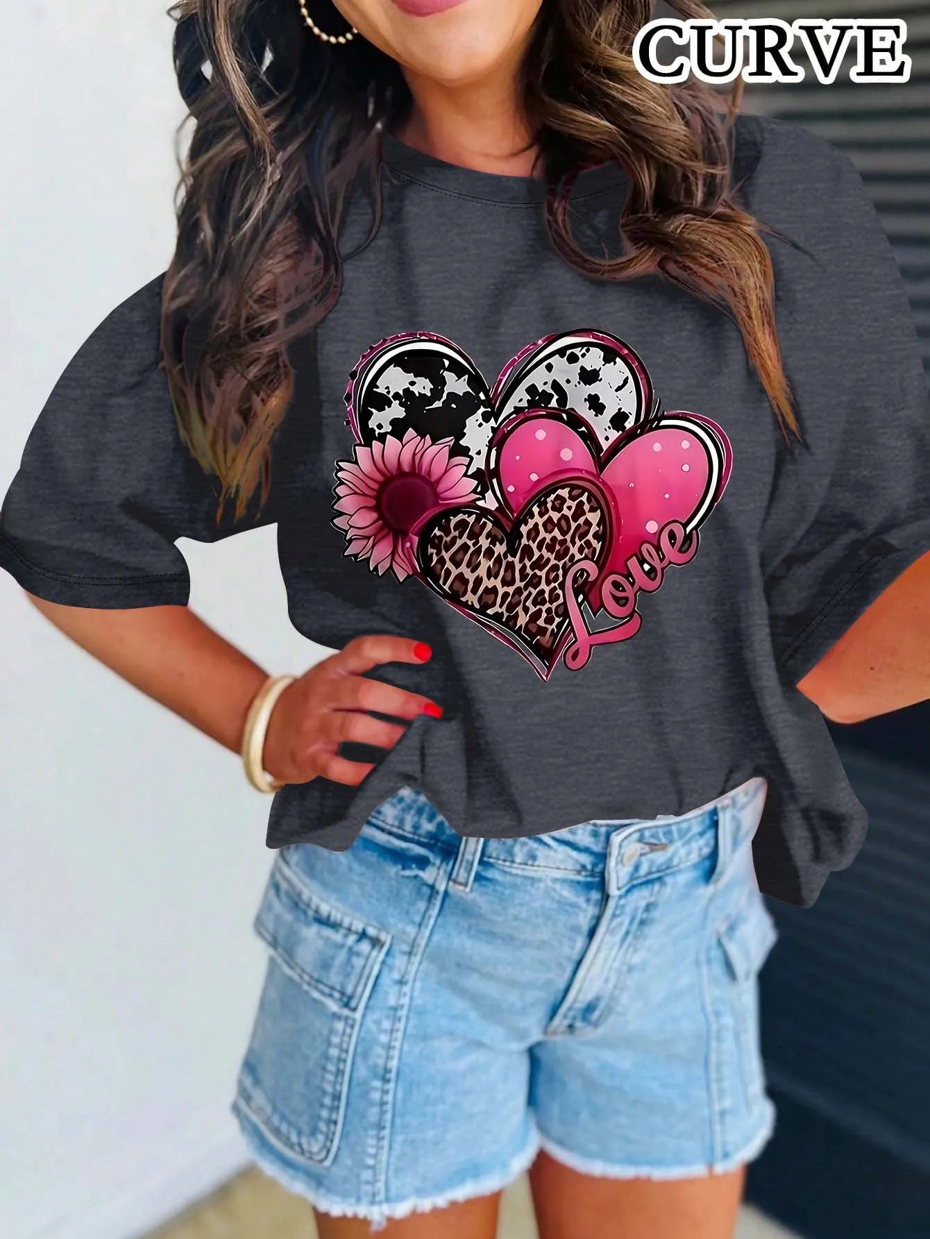 Plus - Size White Round Neck T - Shirt with Heart - Flower - themed Print: Sweet - patterned and Fashion - casual Dark Grey