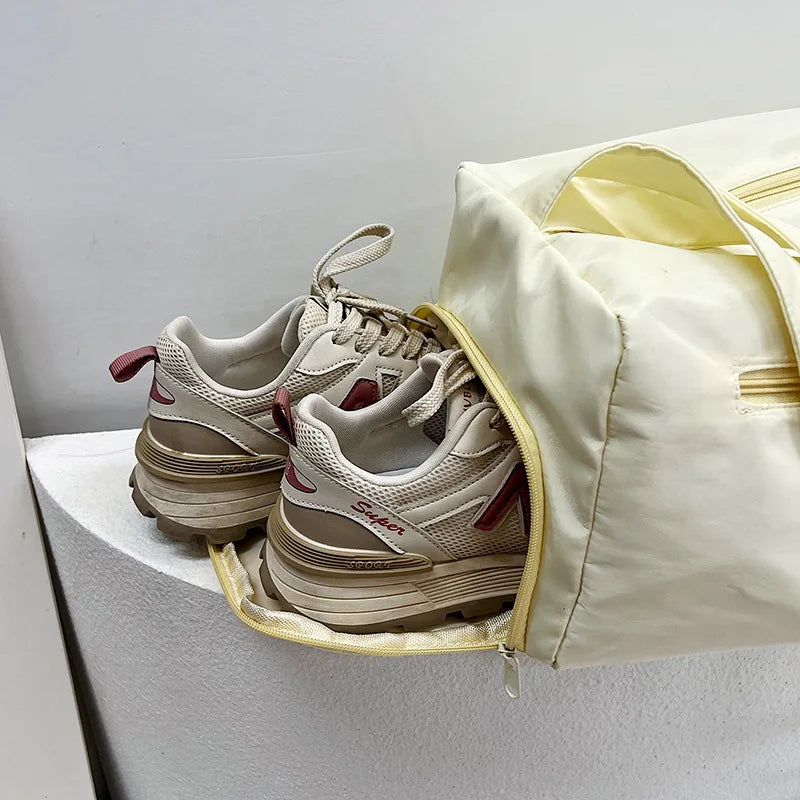 2025 Large capacity Travel Tote Bags for Women nylon Shoulder Messenger Bag Sports Yoga Satchels Fashion Woman Handbag