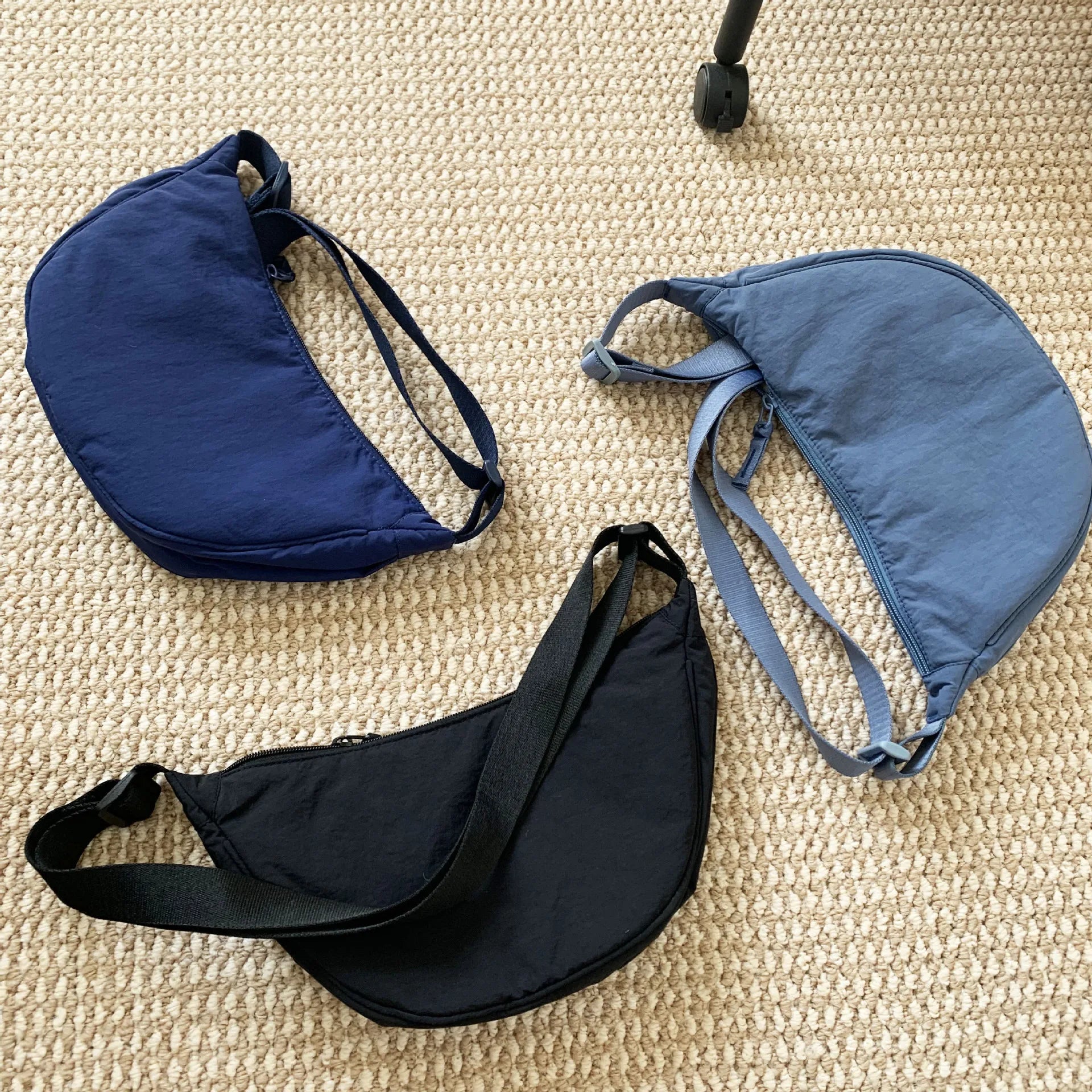 Casual Nylon Hobos Shoulder Bags for Women Lightweight Portable Ladies Crossbody Bag Simple Solid Color Female Handbags Purse